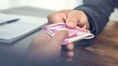Bribe Big Breaking : महज 3000 रुपये रिश्वत लेते सरकारी डॉक्टर गिरफ्तार, ये है पूरा मामला Bribe Big Breaking : महज 3000 रुपये रिश्वत लेते सरकारी डॉक्टर गिरफ्तार, ये है पूरा मामला