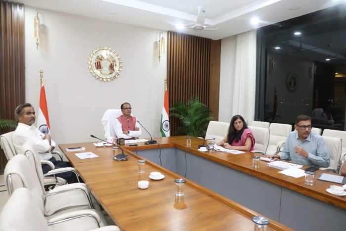 CM Ladli Behna Yojana : मुख्यमंत्री लाड़ली बहना योजना में गड़बड़ी करने वालों पर होगी सख्त कार्यवाही