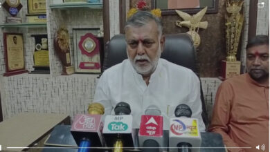 Minister Car Accident Update : केंद्रीय मंत्री की कार एक्सीडेंट से हुई एक की मौत…अब मंत्रीजी मीडिया के सामने क्या बोले सुनें VIDEO Minister Car Accident Update : केंद्रीय मंत्री की कार एक्सीडेंट से हुई एक की मौत…अब मंत्रीजी मीडिया के सामने क्या बोले सुनें VIDEO