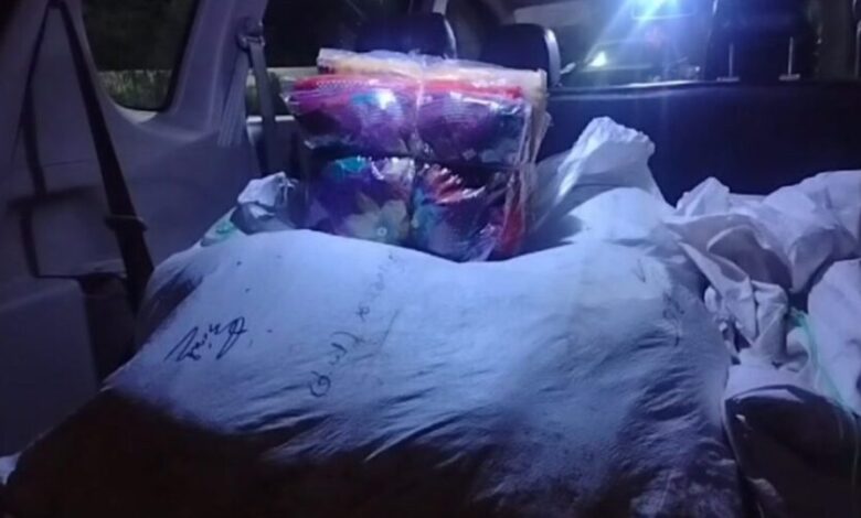 Electoral Action : बीजेपी प्रत्याशी समर्थक के घर मिली साड़ियों का अंबार…पुलिस और SST ने किया जब्त देखें VIDEO